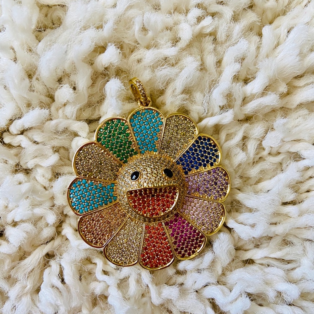 Murakami pendant
